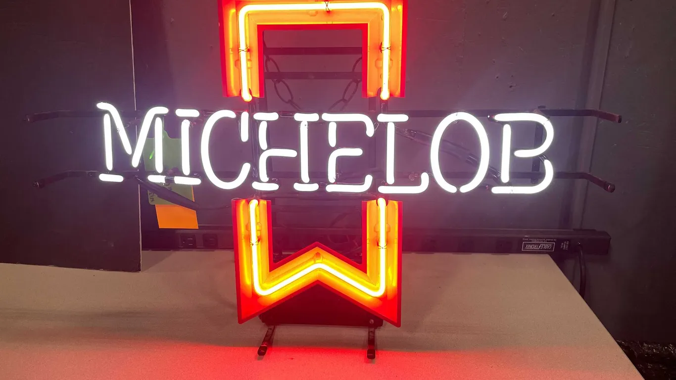 Michelob Neon Sign