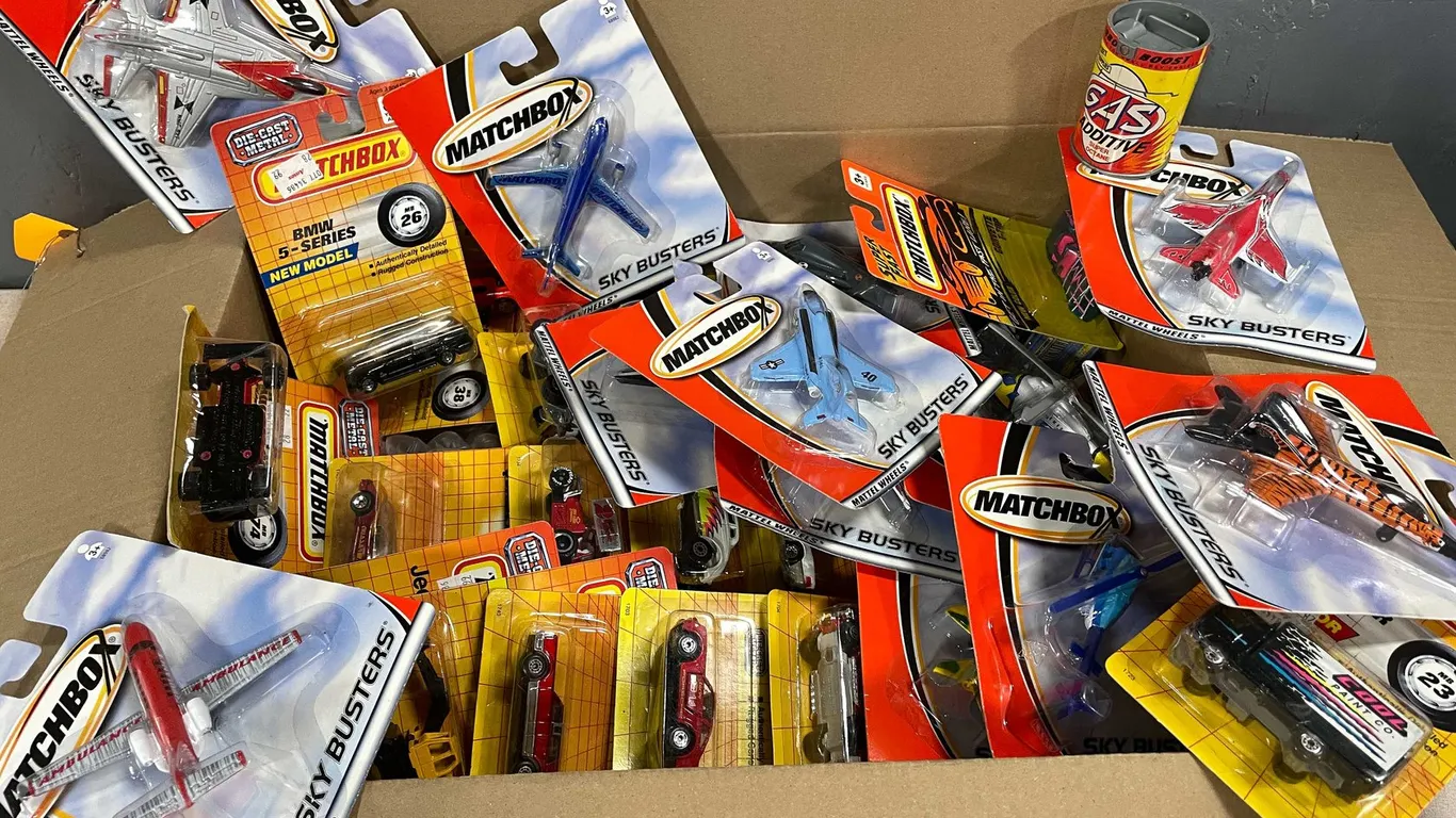 Matchbox Airplanes and Cars (T2)