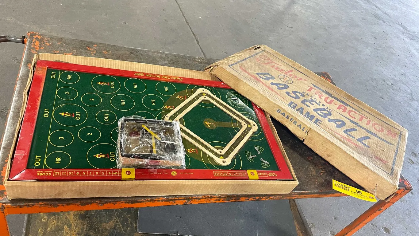 Vintage Tudor Baseball Game (T4)