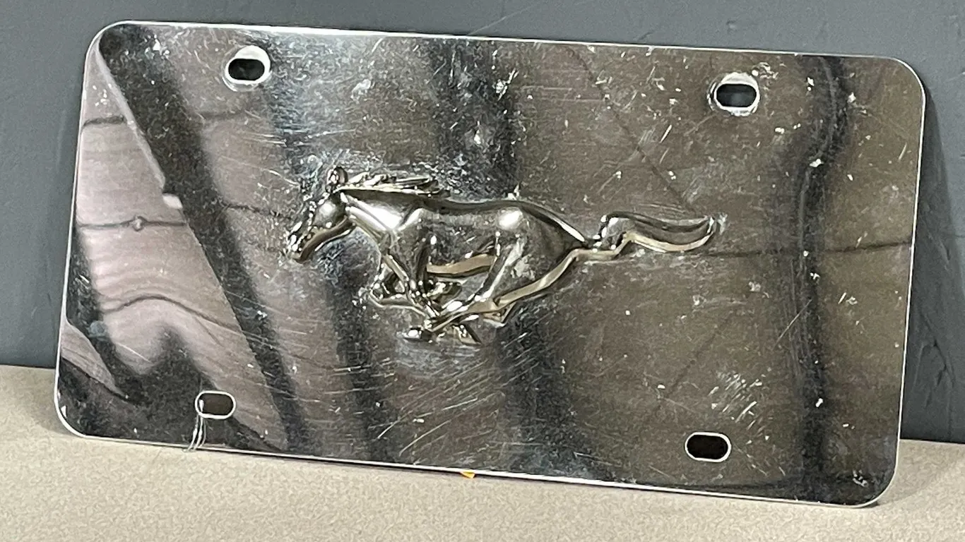 Ford Mustang Pony Logo Aluminum License Plate (T5)