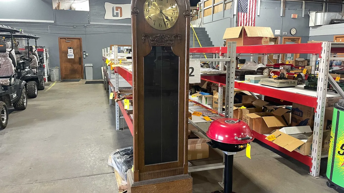Grandfather Clock (T2)