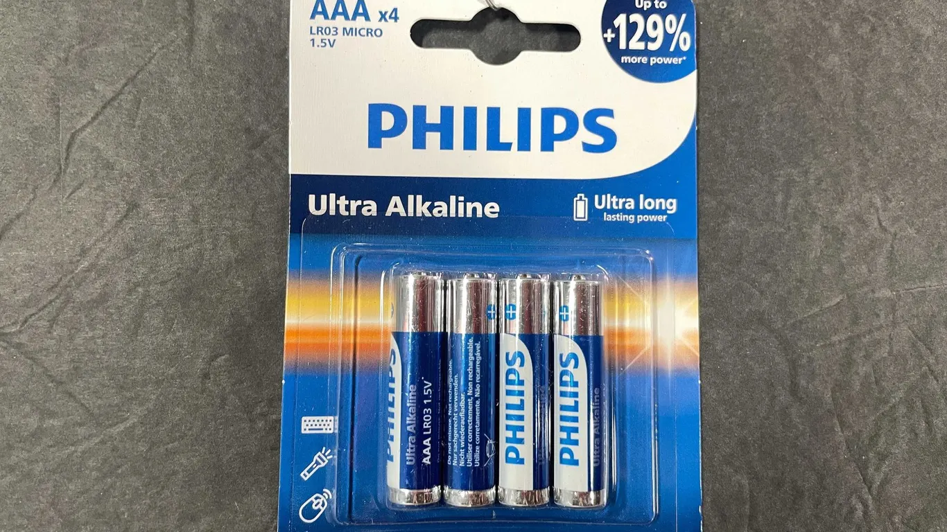 Phillips AAA batteries (T3)