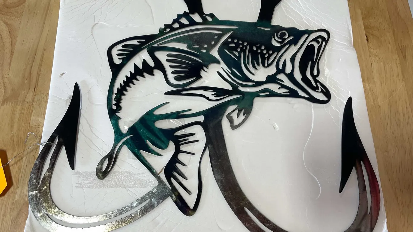 Laser cut metal sign of Fish (T2)
