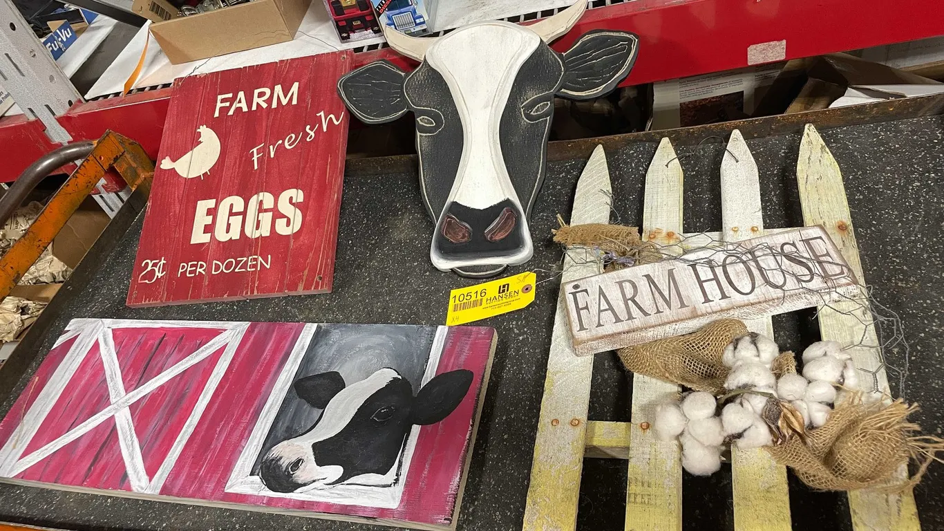 Farmhouse Décor (T4)