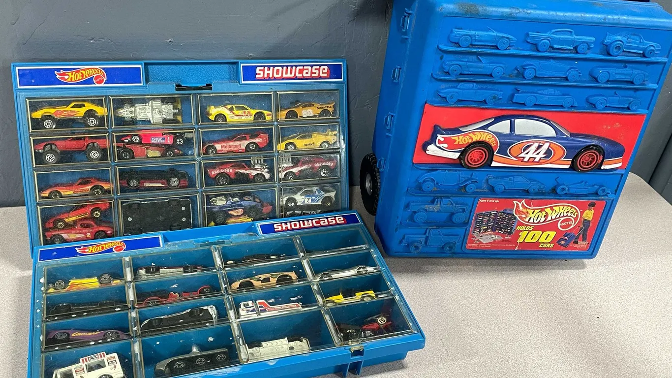 Matchbox and Hot Wheels Cars and Planes (T2)