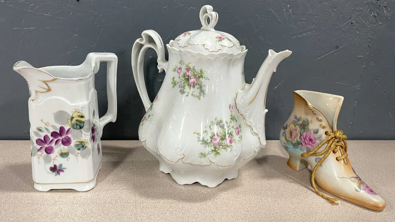 Vintage Porcelain Teapot and Creamer (T2)