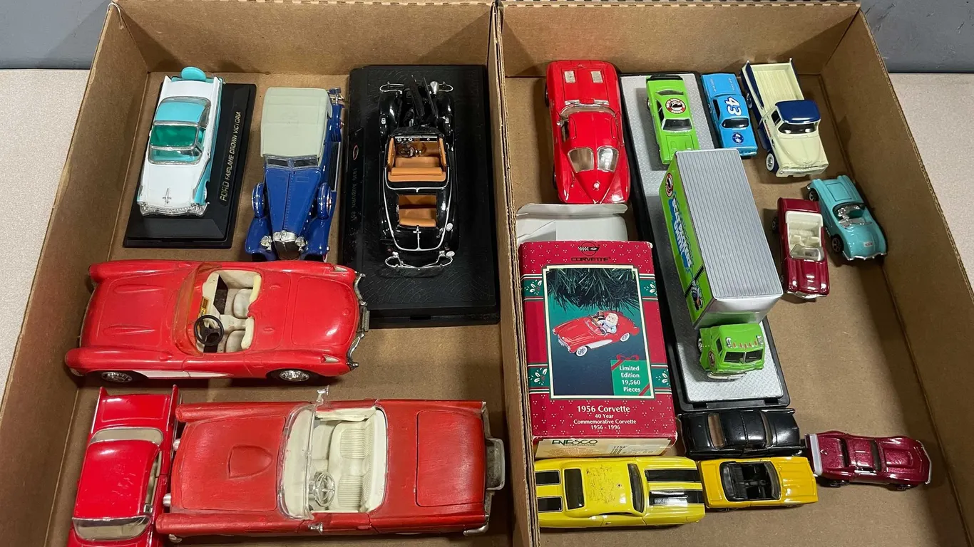 Die Cast Cars Lot (T5)