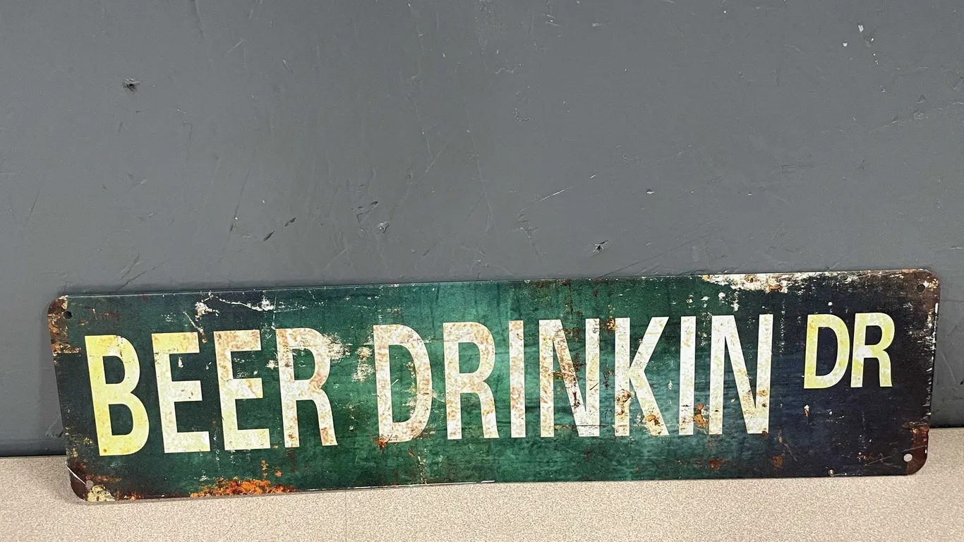 Beer Drinkin Drive Metal Sign (T5)