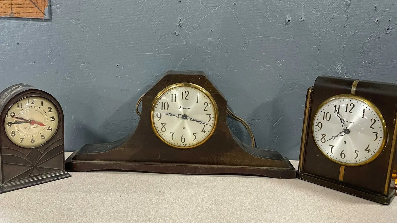 Mantel Clocks (T3)