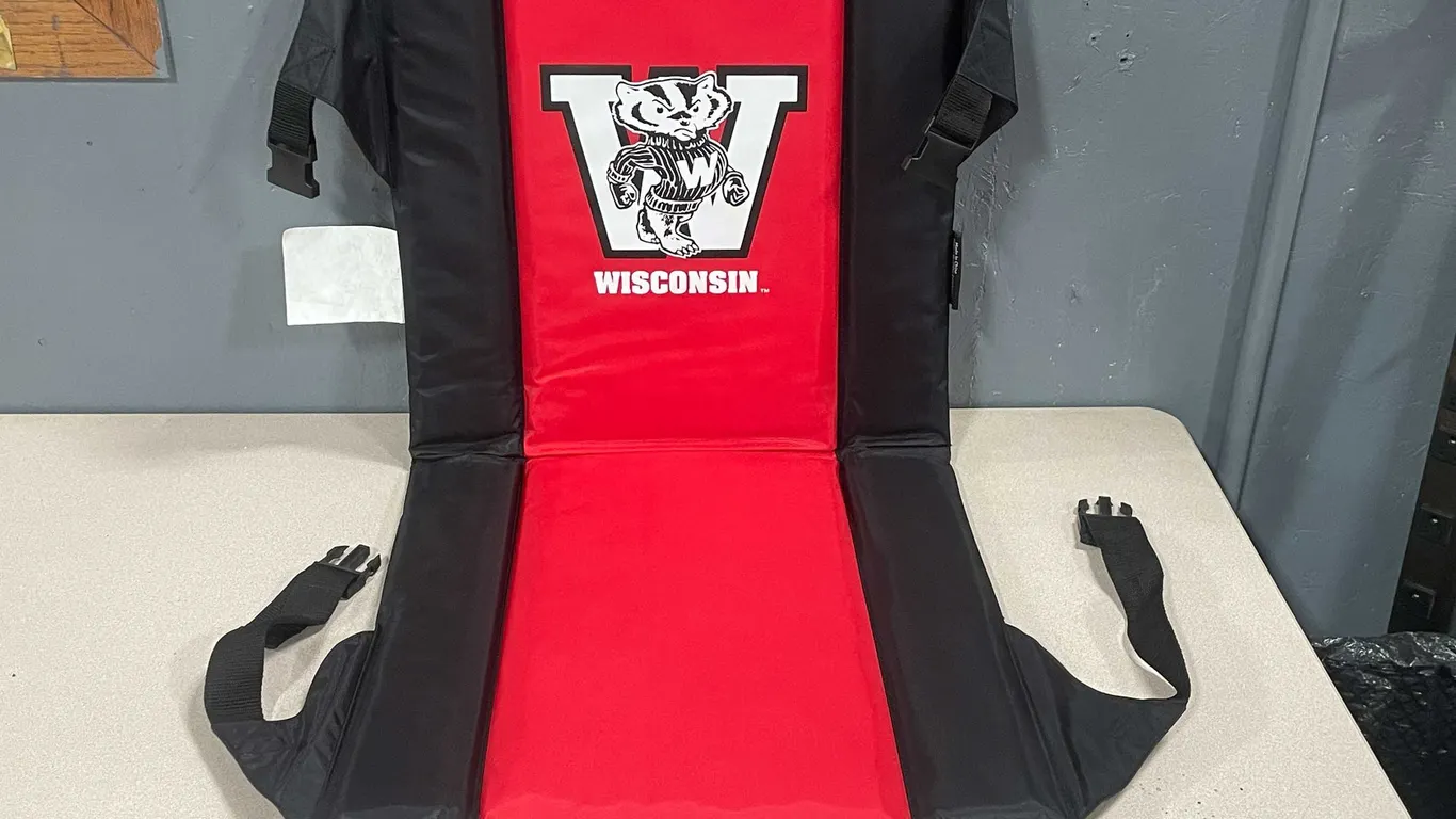 Shakespeare Wisconsin Badgers Portable Stadium Seat (T5)