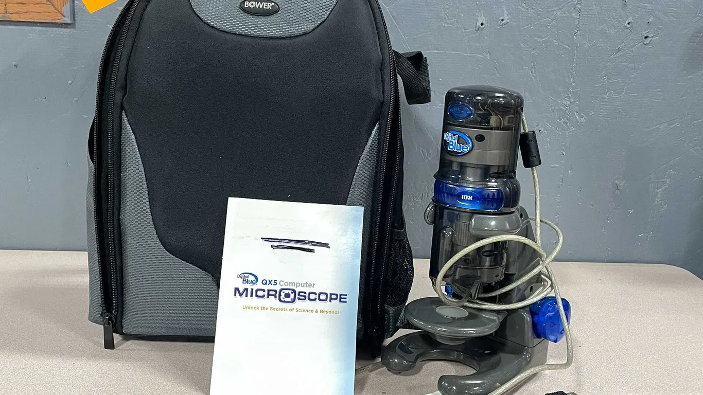 Digital Blue QX5 Computer Microscope (T2)