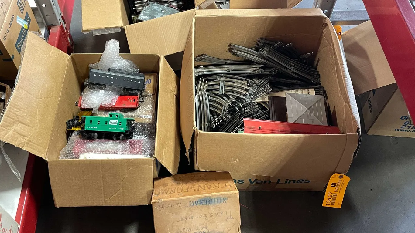Lionel Train Set (T2)