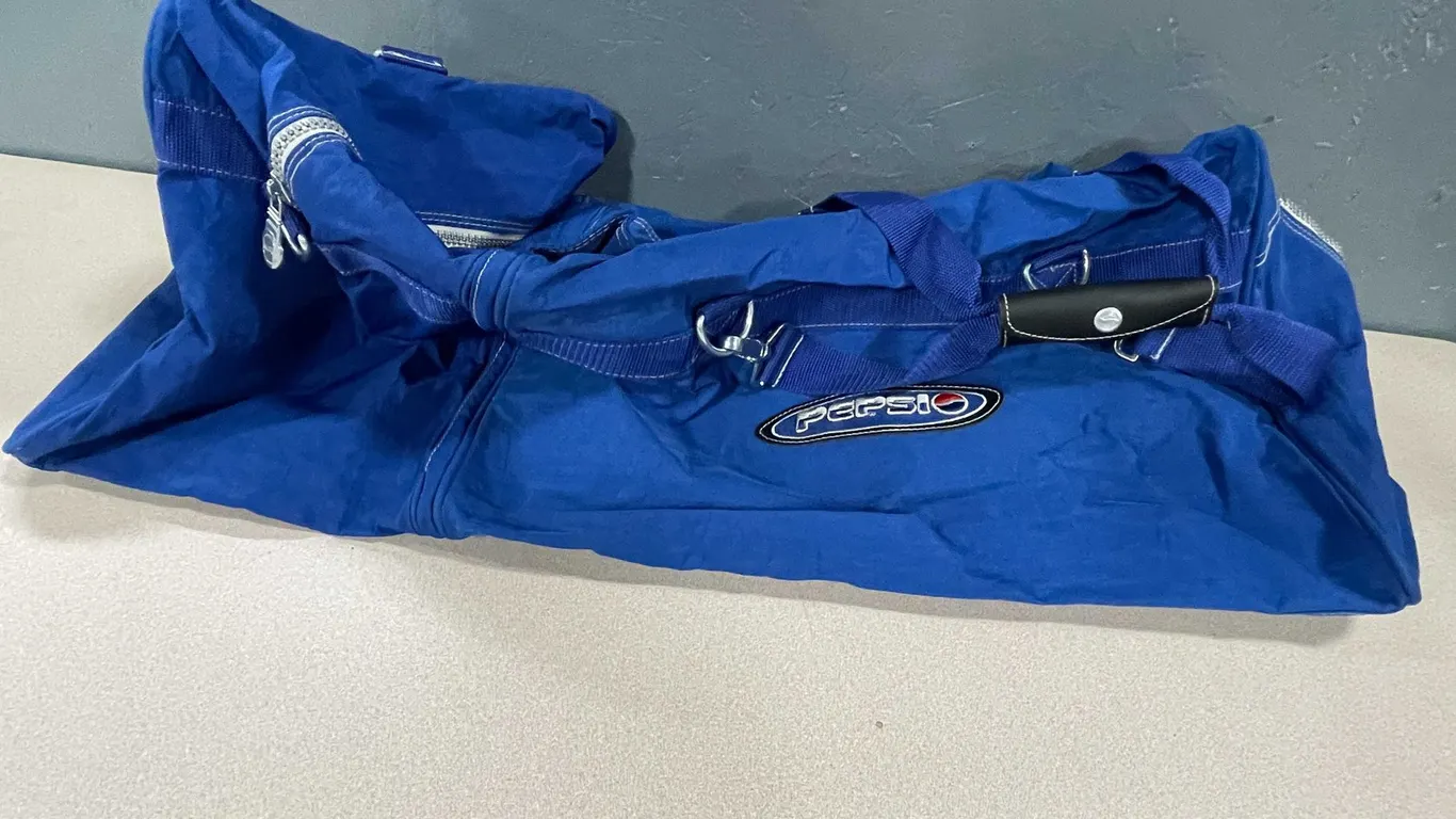 Rolling Duffel Bag (T4)