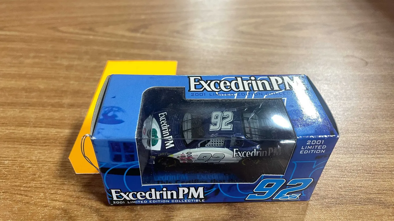 2001 Jimmie Johnson Excedrin PM Car (T3)