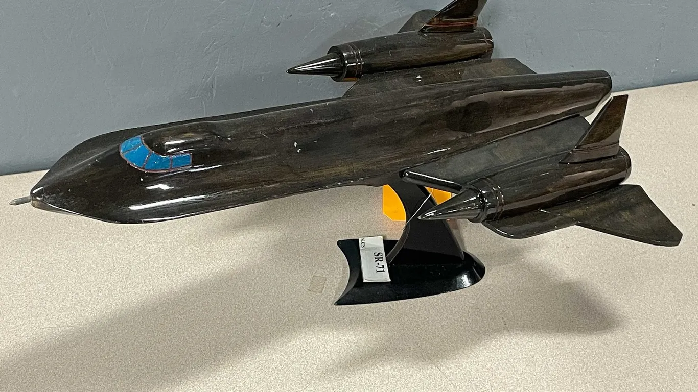 Lockheed Blackbird Mahogany Model (T5)