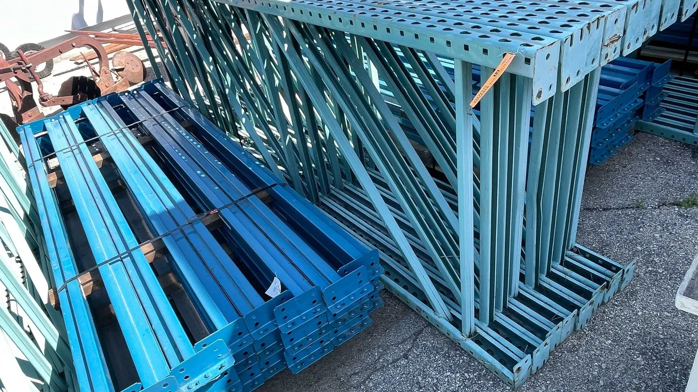 Tear Drop Pallet Racking (SHED)