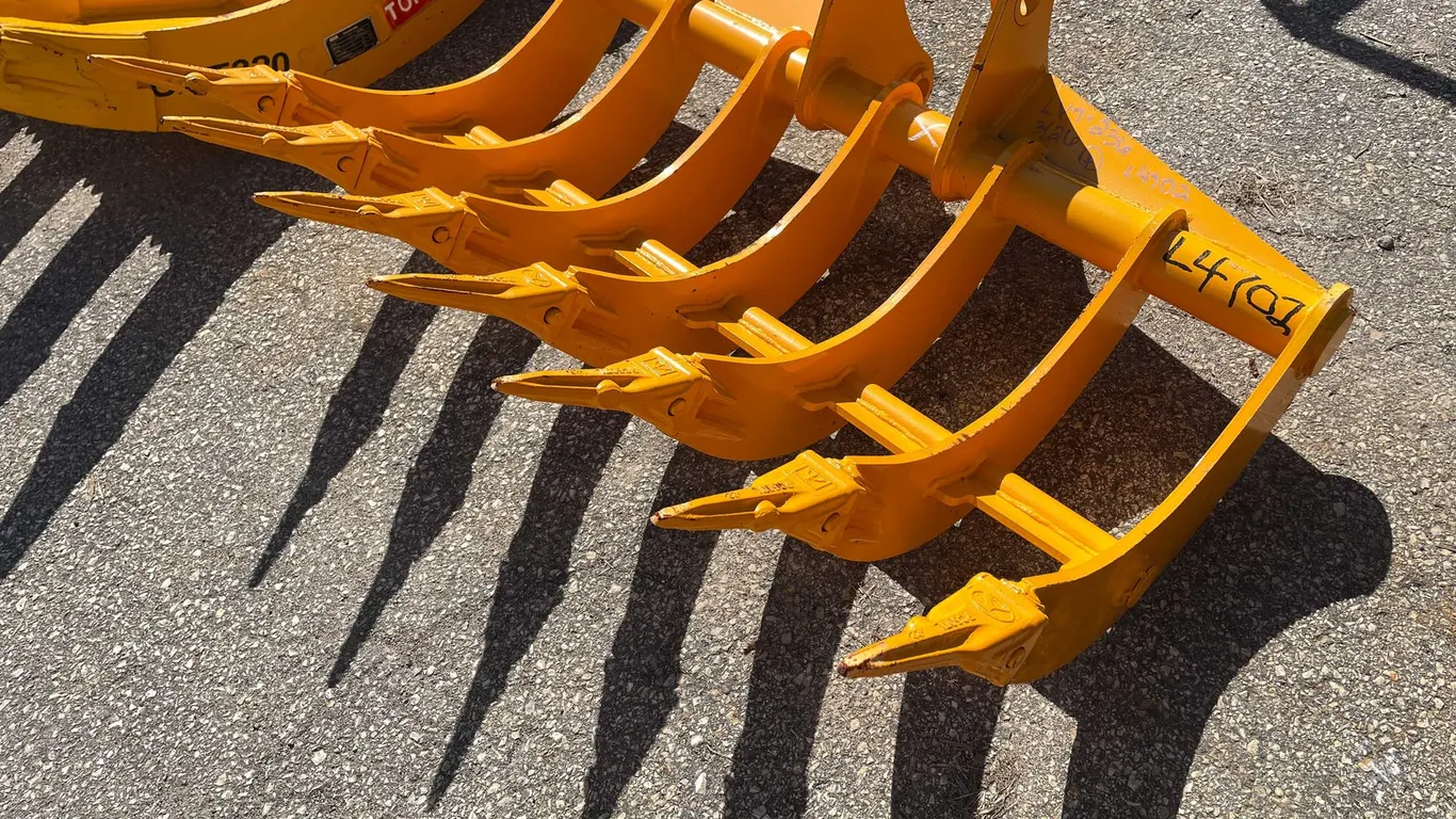 Cat 307 Mini Excavator Root Rake
