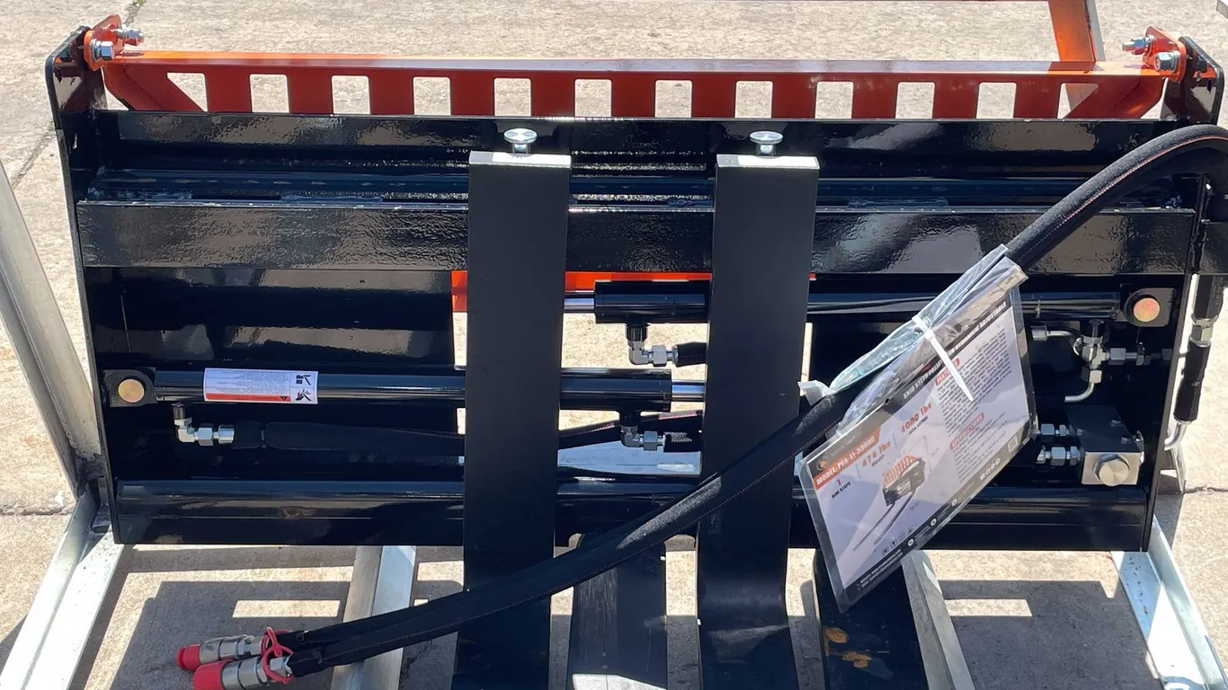 Wolverine Hydraulic Adjustable Pallet Fork