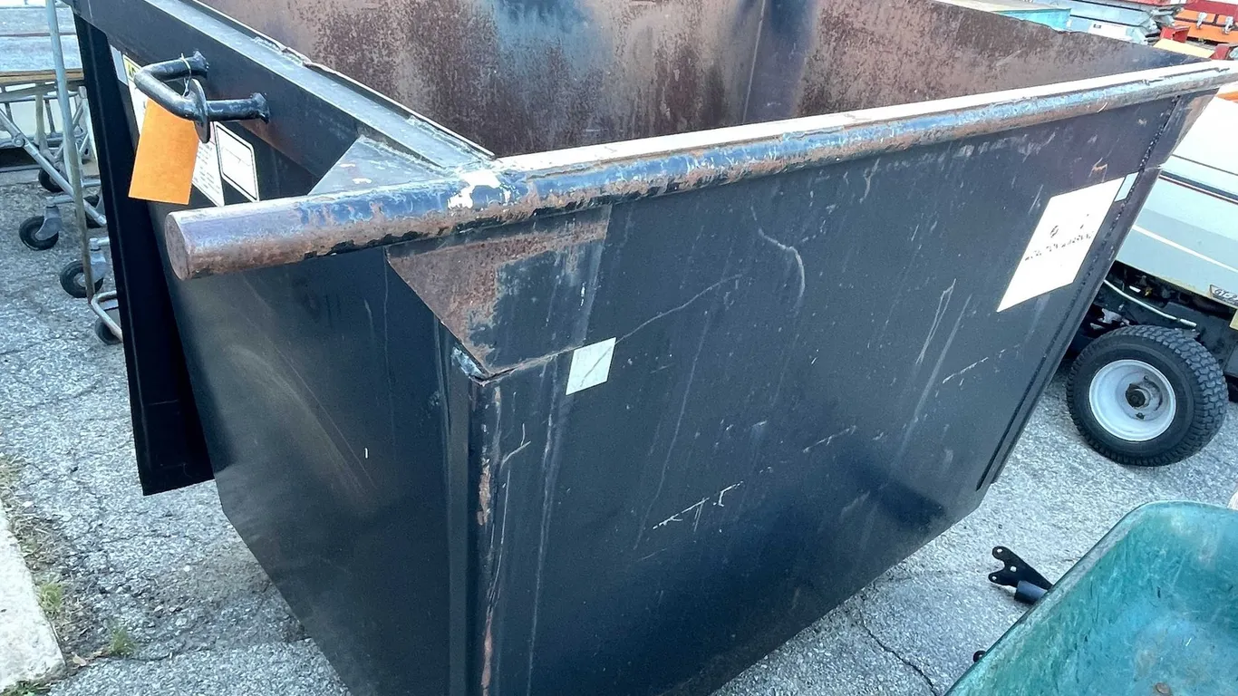 3 Yard Dumpster (03)