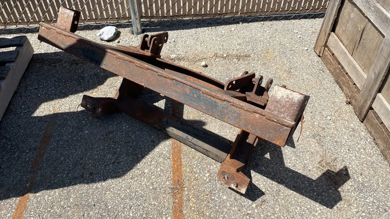 F250 Ford Plow Mount (O10)