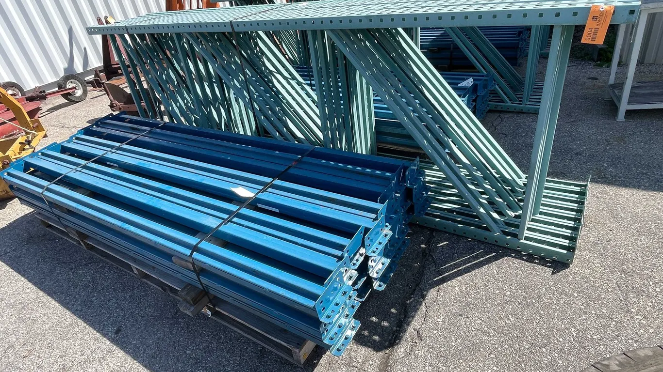 Tear Drop Pallet Racking (SHED)