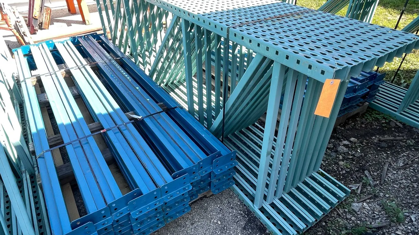 Tear Drop Pallet Racking (SHED)