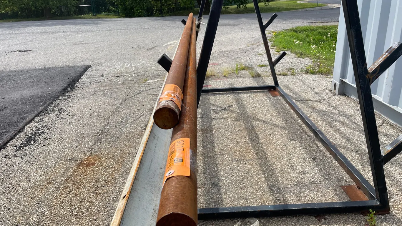 Steel Stock (CONTBLACKRACK)