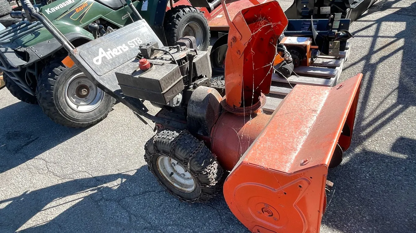 Ariens 24 Inch Snow Blower