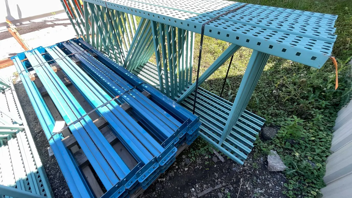 Tear Drop Pallet Racking (SHED)