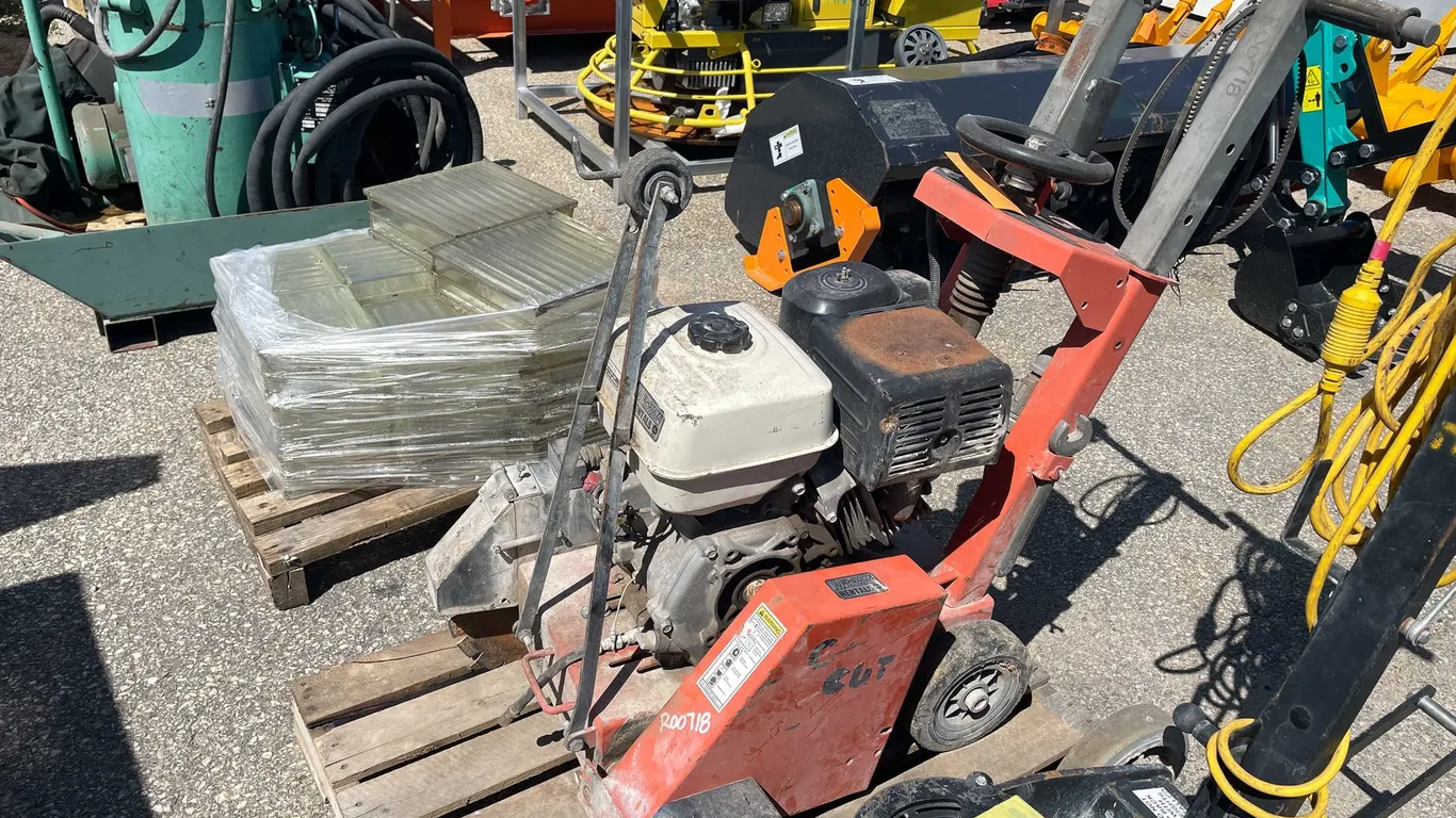 Core Cut Concrete Saw (O10)