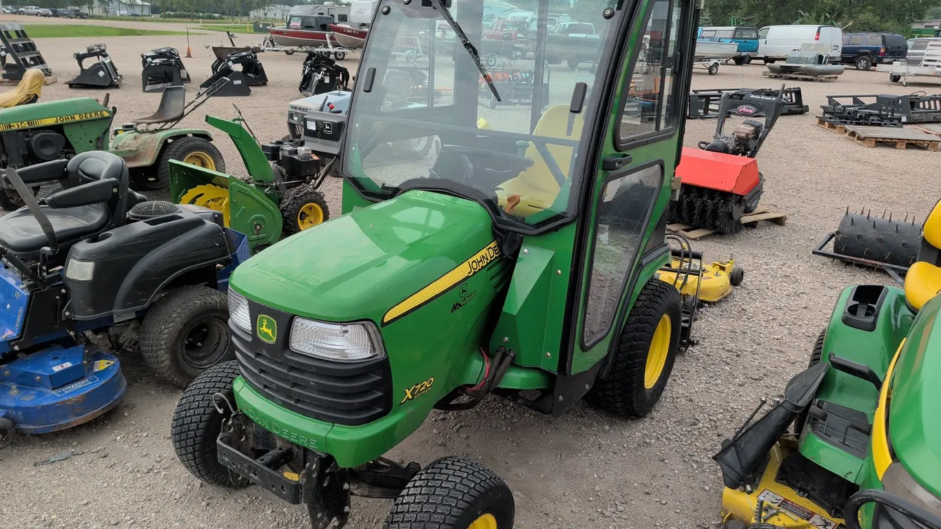 JOHN DEERE X720 ULTIMATE