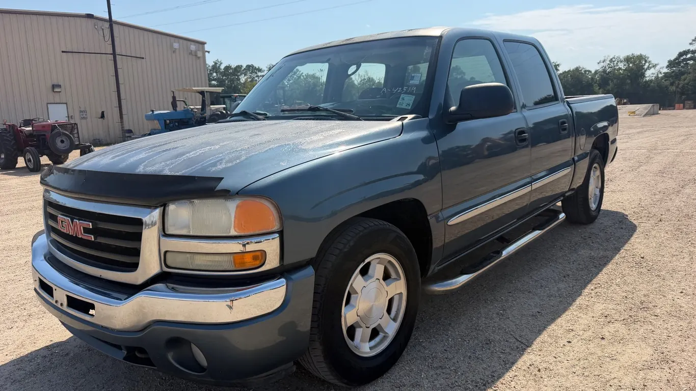 2006 GMC SIERRA PICKUP TRUCK