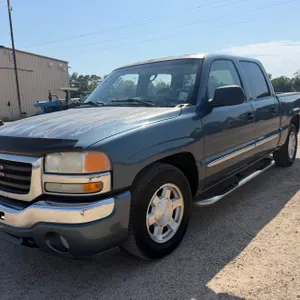 2006 GMC SIERRA PICKUP TRUCK