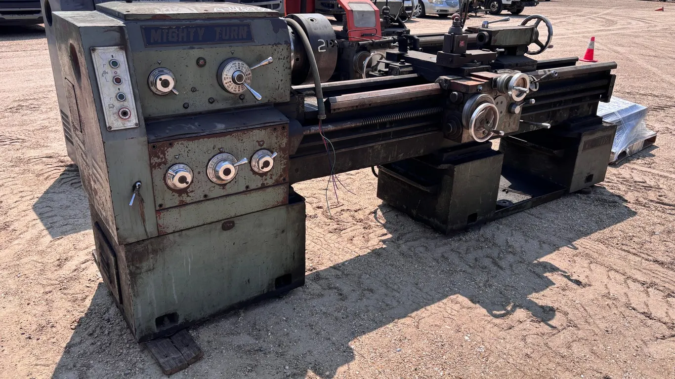 MIGHTY TURN CNC LATHE MACHINE