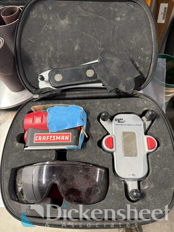 CRAFTSMAN LASER TRAC IN CASE
