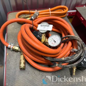 AIR HOSE & PRESSURE GAUGES