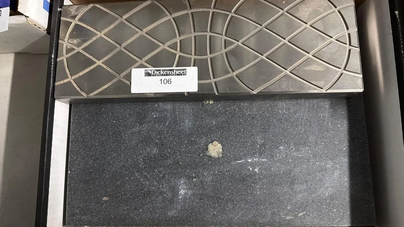 SURFACE PLATE