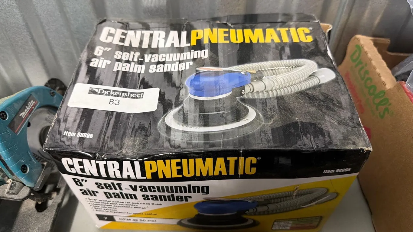 CENTRAL PNEUMATIC PALM SANDER