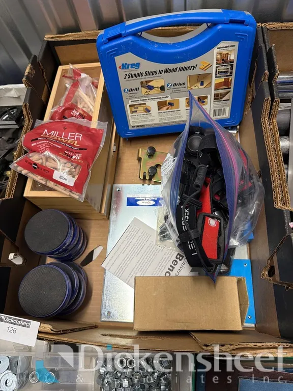 LOT OF DOWELS & HEAD LAMPS