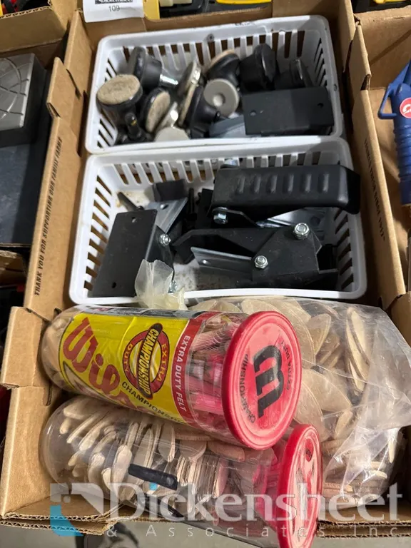 DOWELS & PADS LOT