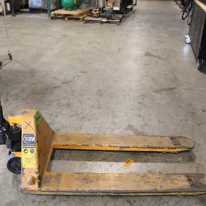 Titan 5500 lbs. Pallet Jack
