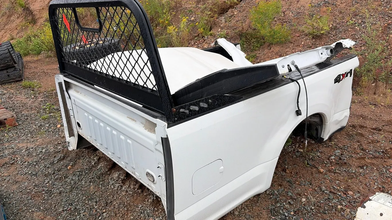 Approx. 8' Ford F-350 Super Duty Truck Body W/Fenders, Bumper, Hood, And Trim Parts
