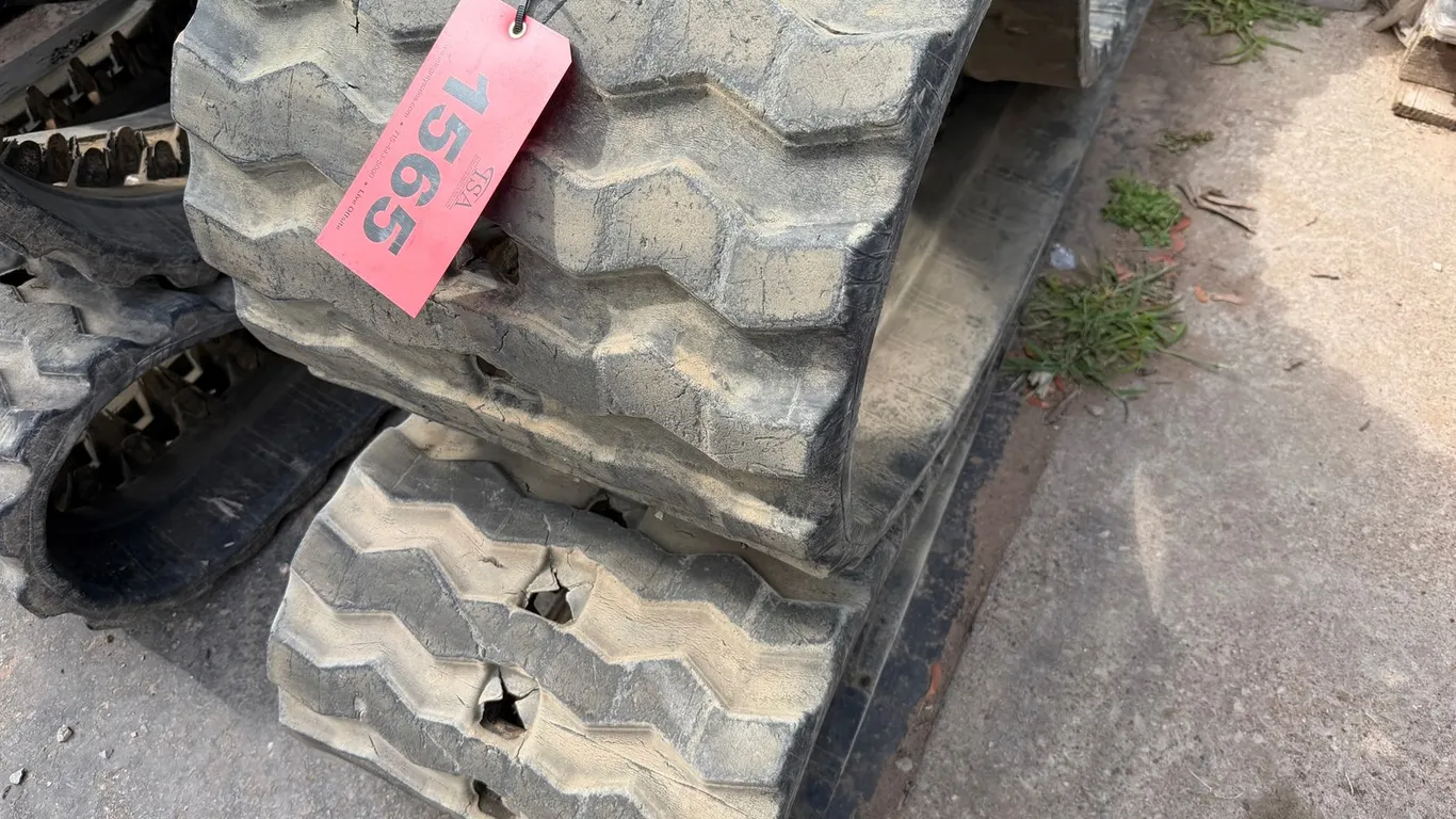 450x60x86 Used Skidsteer Tracks