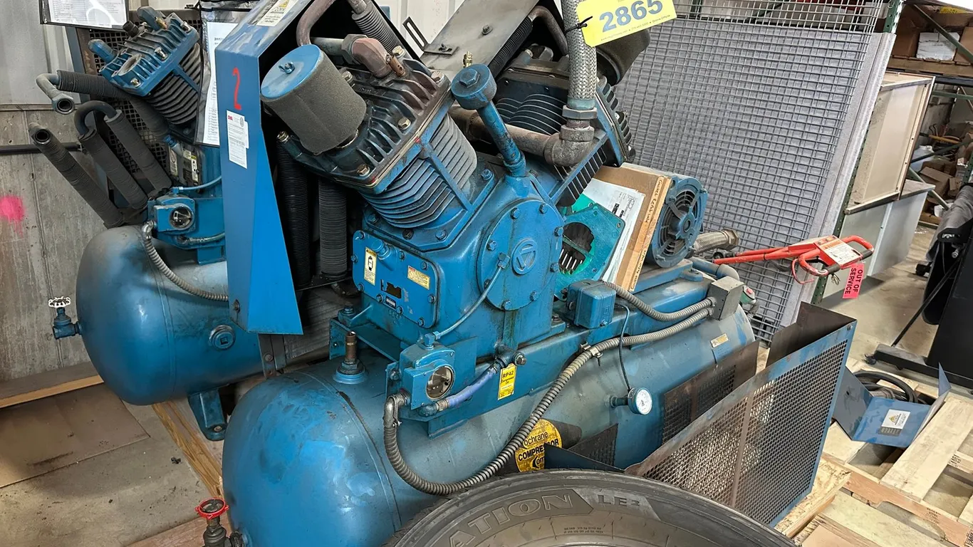 Quincy SLT-25 Air Compressor