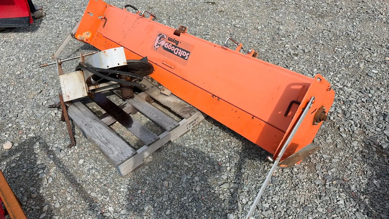 Approx. 96" SaltDogg Tailgate Spreader