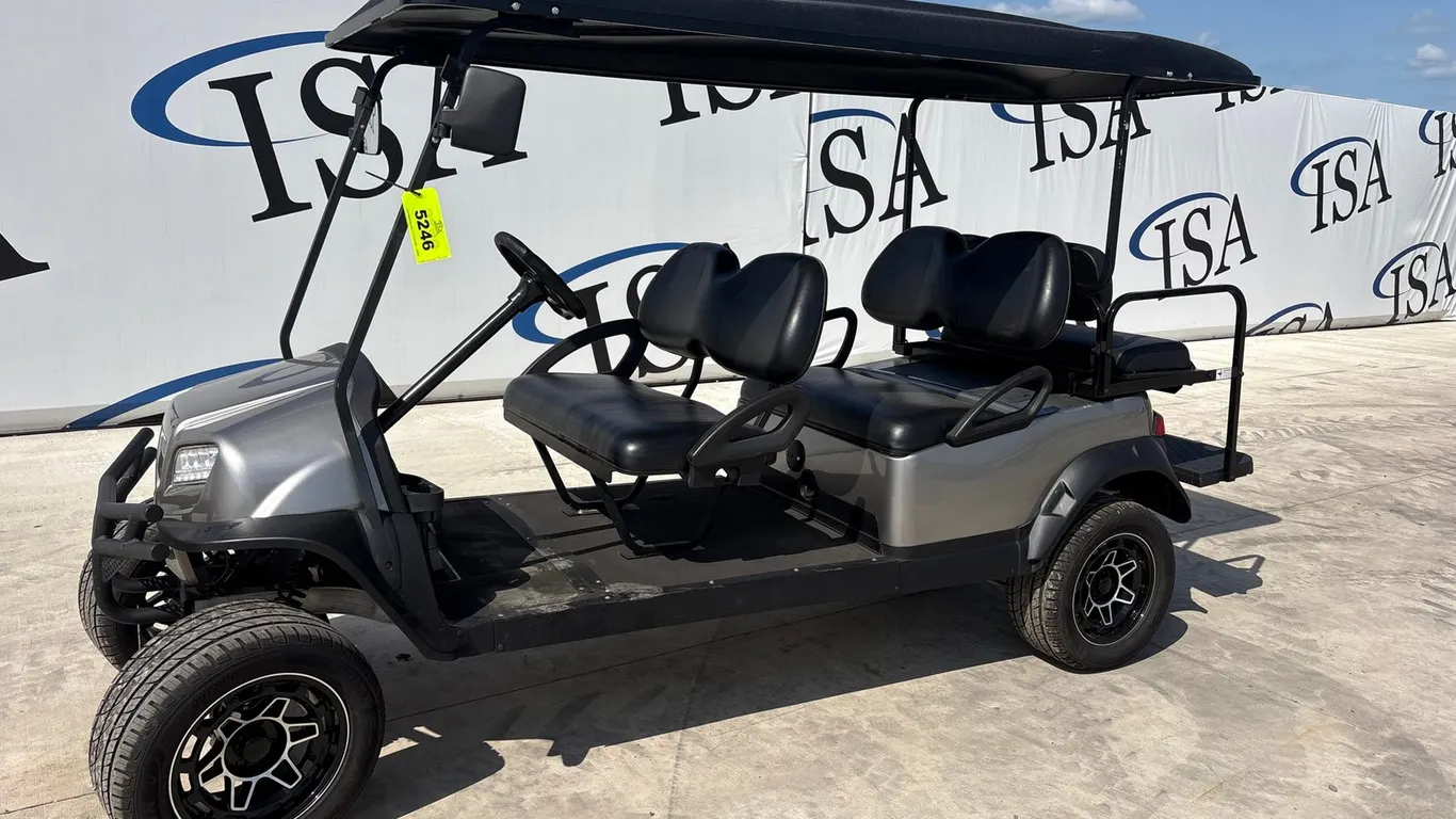 2008 Club Car Precedent Limo Golf Cart