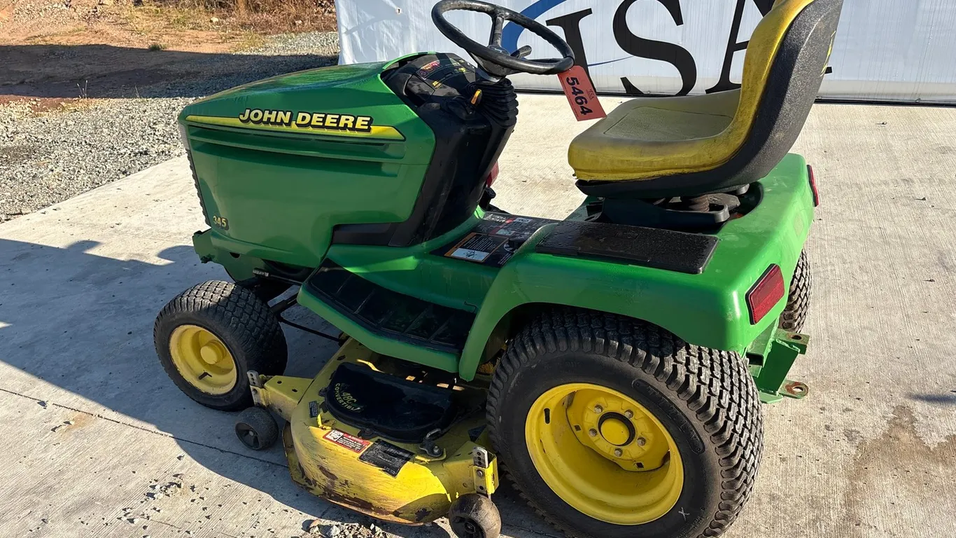 John Deere 345 Mower