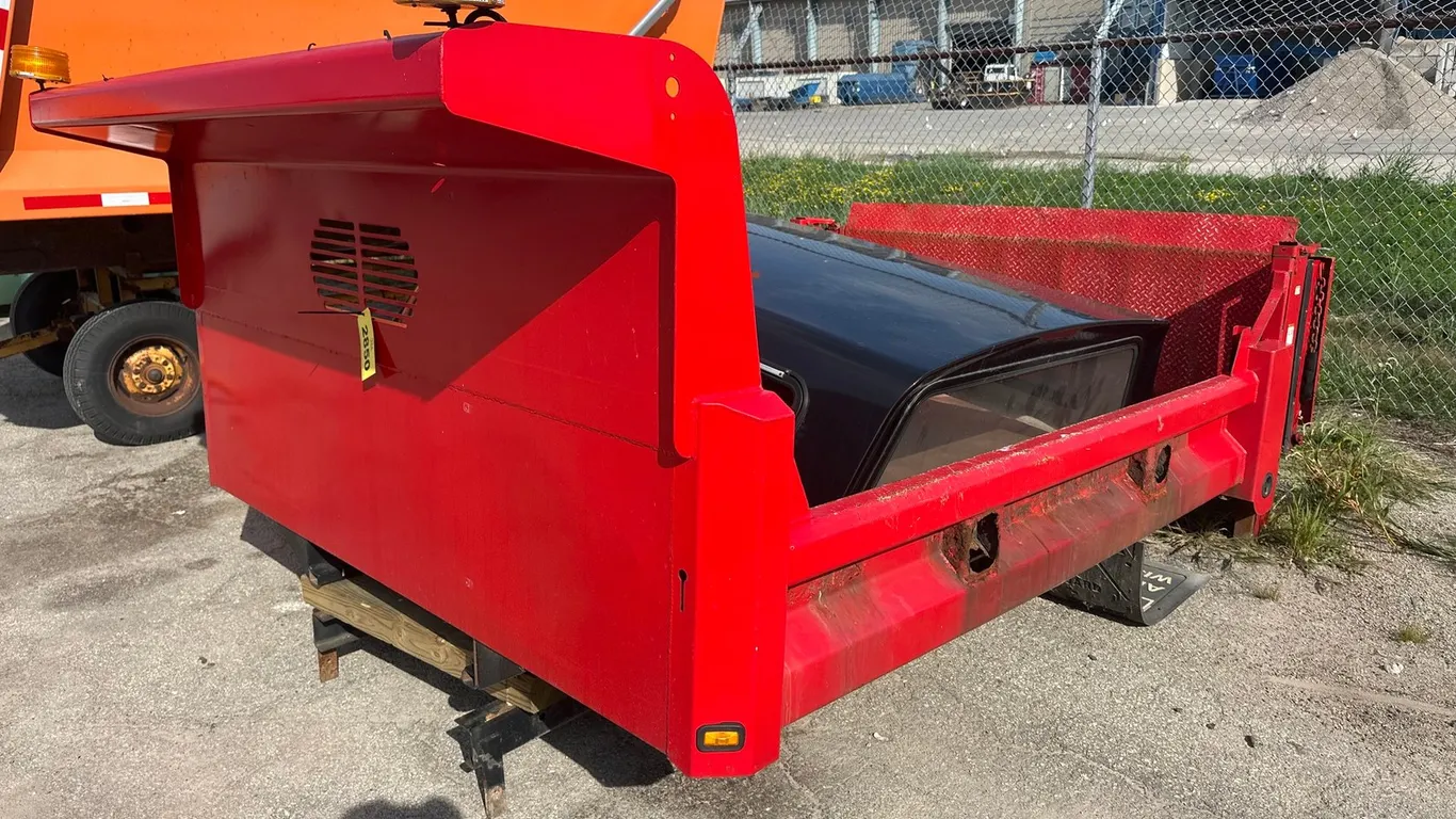 10' Dump Box W/ Lift Gate