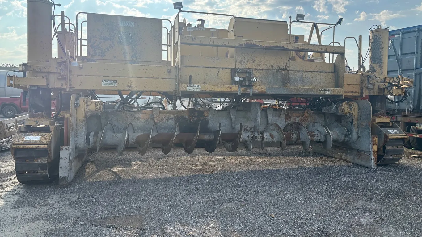 CMI PS350 Tracked Concrete Paver