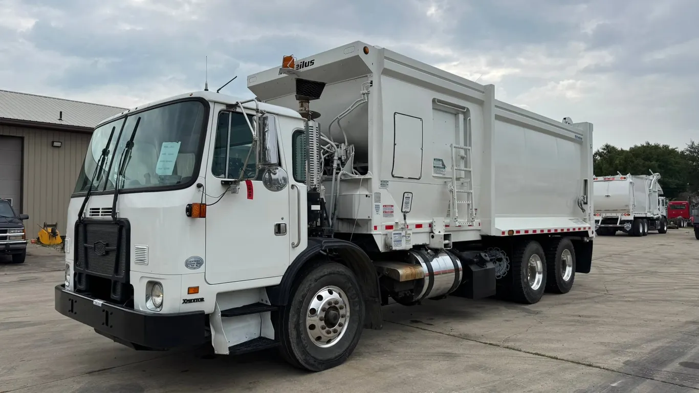2012 Autocar Xpeditor Garbage Truck